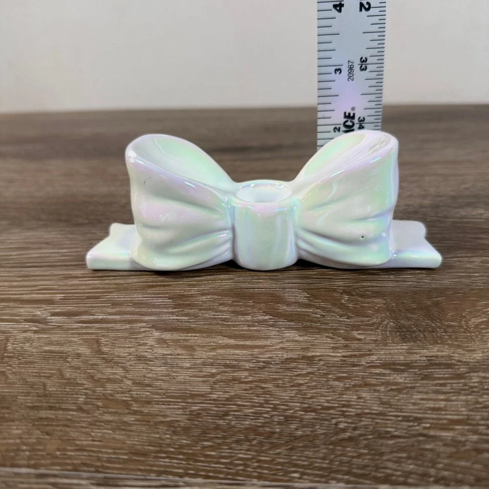 Target Bullseye Iridescent Ceramic Bow Taper Candle Holders Set of 2 READ DESC